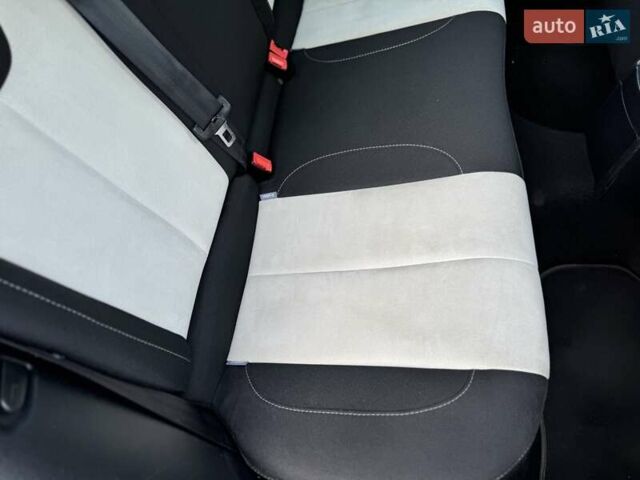 Білий Сеат Leon, об'ємом двигуна 1.8 л та пробігом 196 тис. км за 7999 $, фото 39 на Automoto.ua