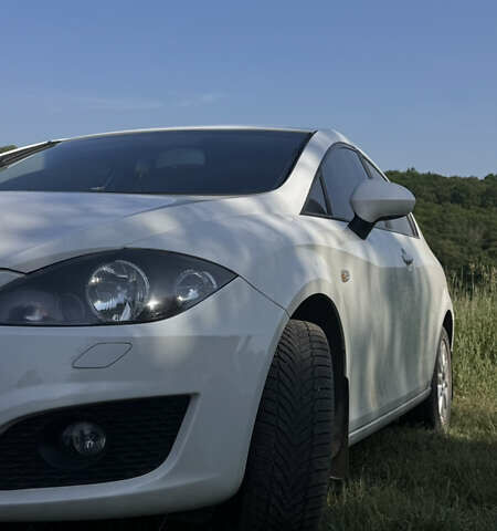 Білий Сеат Leon, об'ємом двигуна 1.6 л та пробігом 198 тис. км за 7200 $, фото 8 на Automoto.ua