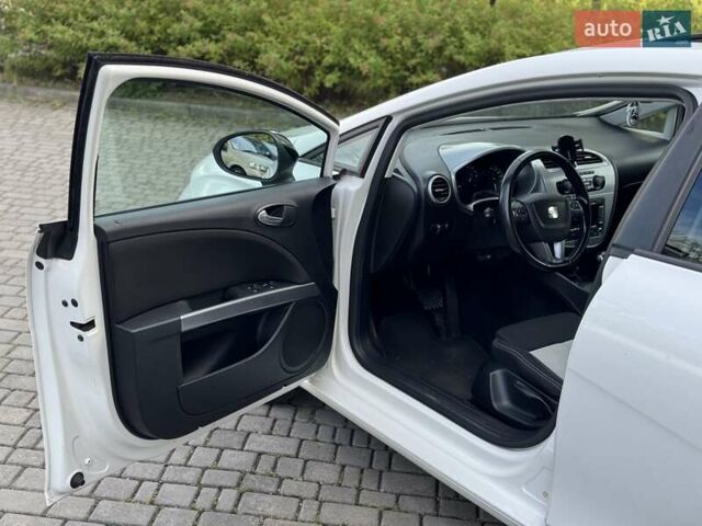 Білий Сеат Leon, об'ємом двигуна 1.8 л та пробігом 196 тис. км за 7999 $, фото 18 на Automoto.ua