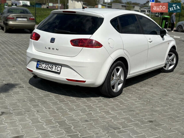 Белый Сеат Леон, объемом двигателя 1.39 л и пробегом 250 тыс. км за 5400 $, фото 20 на Automoto.ua