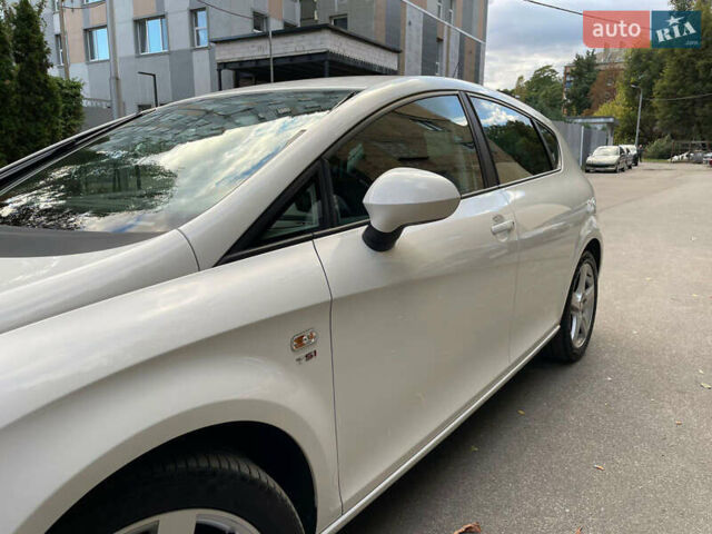 Белый Сеат Леон, объемом двигателя 1.8 л и пробегом 112 тыс. км за 7800 $, фото 11 на Automoto.ua