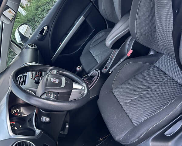 Белый Сеат Леон, объемом двигателя 1.8 л и пробегом 176 тыс. км за 6299 $, фото 5 на Automoto.ua