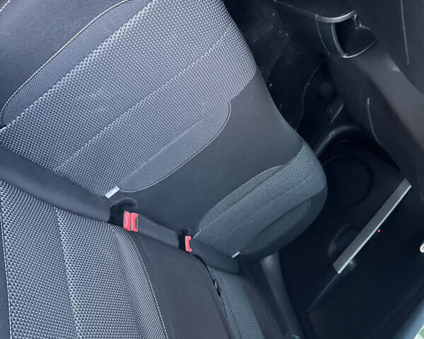 Белый Сеат Леон, объемом двигателя 1.8 л и пробегом 176 тыс. км за 6299 $, фото 7 на Automoto.ua