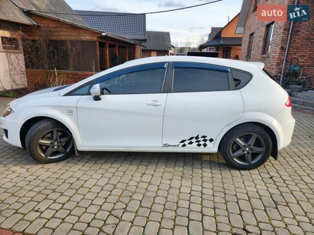 Белый Сеат Леон, объемом двигателя 1.39 л и пробегом 209 тыс. км за 4699 $, фото 5 на Automoto.ua