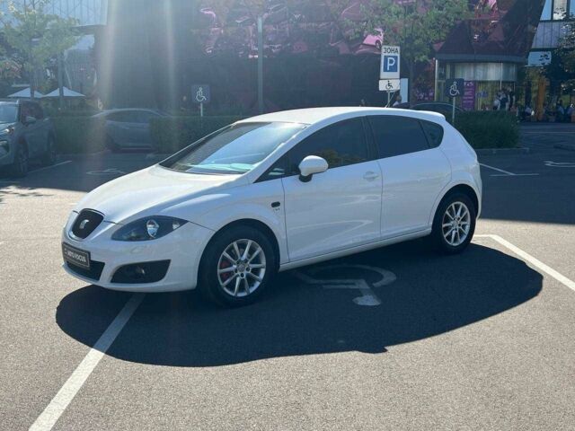 Білий Сеат Leon, об'ємом двигуна 1.4 л та пробігом 153 тис. км за 5990 $, фото 3 на Automoto.ua