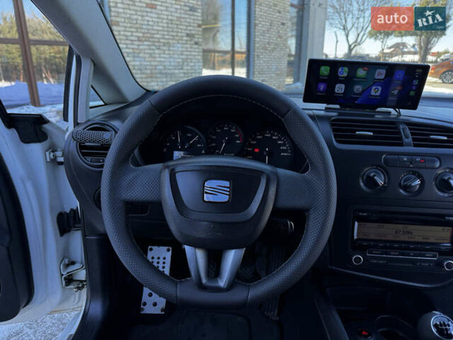 Білий Сеат Leon, об'ємом двигуна 1.4 л та пробігом 220 тис. км за 4450 $, фото 34 на Automoto.ua