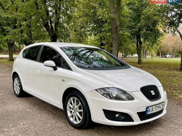 Білий Сеат Leon, об'ємом двигуна 1.6 л та пробігом 282 тис. км за 6000 $, фото 2 на Automoto.ua