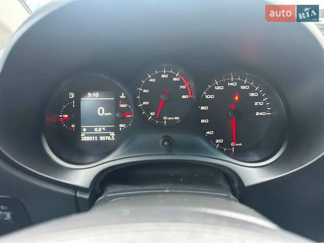 Белый Сеат Леон, объемом двигателя 1.39 л и пробегом 288 тыс. км за 6155 $, фото 9 на Automoto.ua