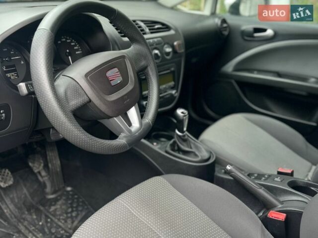 Белый Сеат Леон, объемом двигателя 1.4 л и пробегом 236 тыс. км за 6300 $, фото 4 на Automoto.ua