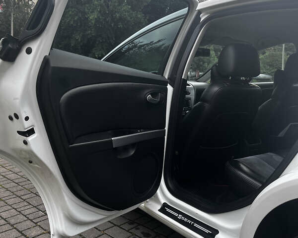 Білий Сеат Leon, об'ємом двигуна 1.6 л та пробігом 230 тис. км за 6650 $, фото 19 на Automoto.ua