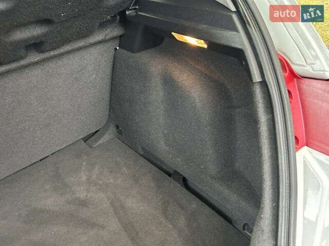 Белый Сеат Леон, объемом двигателя 1.8 л и пробегом 153 тыс. км за 9000 $, фото 49 на Automoto.ua