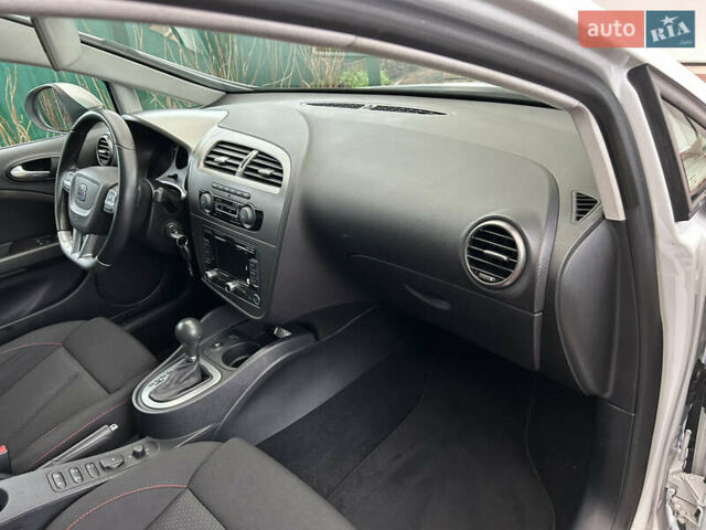 Белый Сеат Леон, объемом двигателя 1.8 л и пробегом 153 тыс. км за 9000 $, фото 62 на Automoto.ua