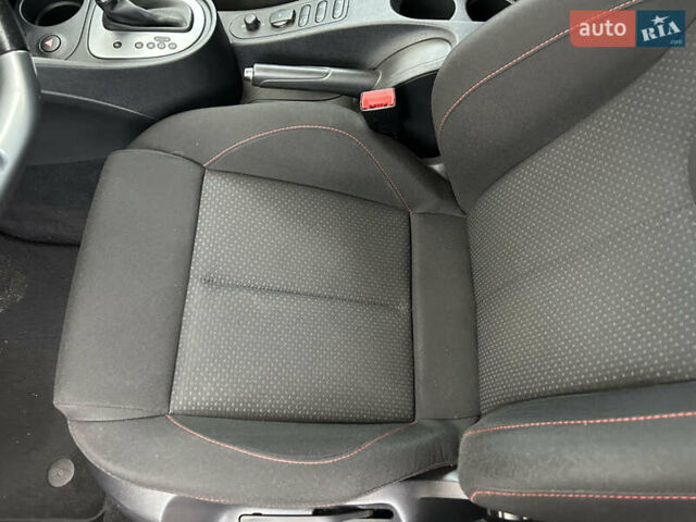 Белый Сеат Леон, объемом двигателя 1.8 л и пробегом 153 тыс. км за 9000 $, фото 22 на Automoto.ua