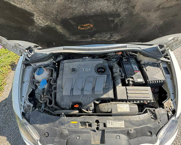 Білий Сеат Leon, об'ємом двигуна 1.6 л та пробігом 211 тис. км за 6900 $, фото 4 на Automoto.ua