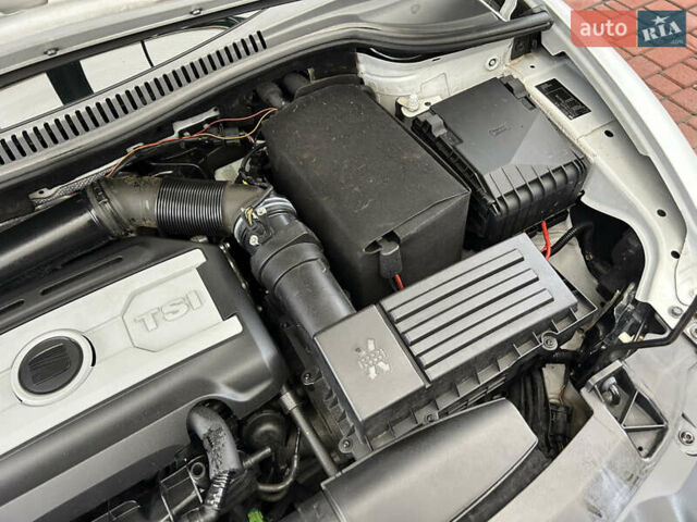 Белый Сеат Леон, объемом двигателя 1.8 л и пробегом 153 тыс. км за 9000 $, фото 66 на Automoto.ua