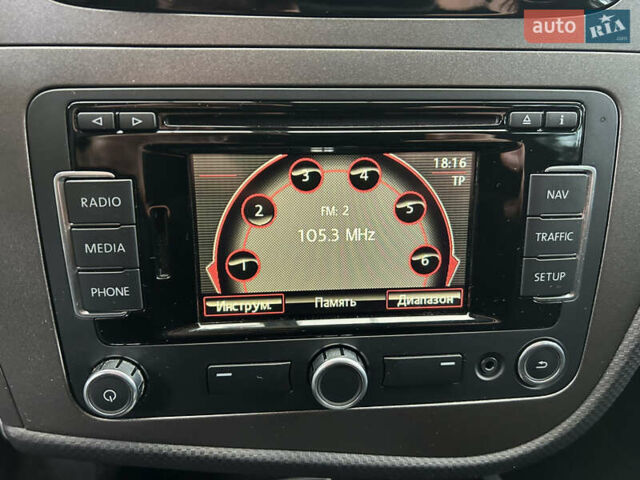 Белый Сеат Леон, объемом двигателя 1.8 л и пробегом 153 тыс. км за 9000 $, фото 26 на Automoto.ua