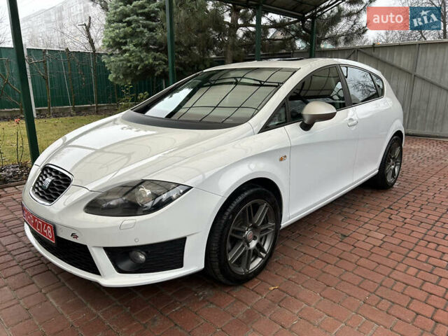 Белый Сеат Леон, объемом двигателя 1.8 л и пробегом 153 тыс. км за 9000 $, фото 1 на Automoto.ua