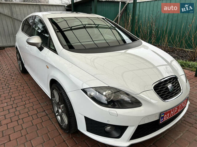Белый Сеат Леон, объемом двигателя 1.8 л и пробегом 153 тыс. км за 9000 $, фото 8 на Automoto.ua