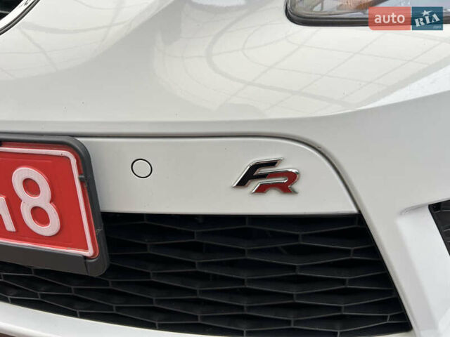 Белый Сеат Леон, объемом двигателя 1.8 л и пробегом 153 тыс. км за 9000 $, фото 11 на Automoto.ua