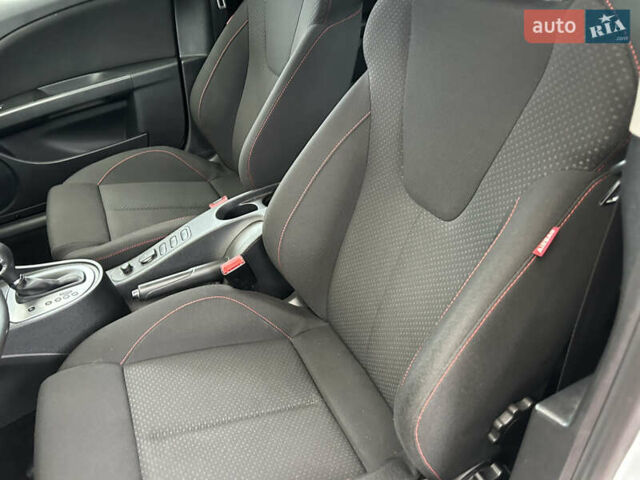 Белый Сеат Леон, объемом двигателя 1.8 л и пробегом 153 тыс. км за 9000 $, фото 20 на Automoto.ua