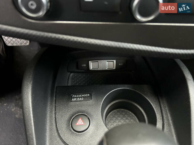 Белый Сеат Леон, объемом двигателя 1.8 л и пробегом 153 тыс. км за 9000 $, фото 27 на Automoto.ua