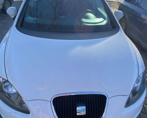 Білий Сеат Leon, об'ємом двигуна 1.6 л та пробігом 211 тис. км за 6900 $, фото 1 на Automoto.ua