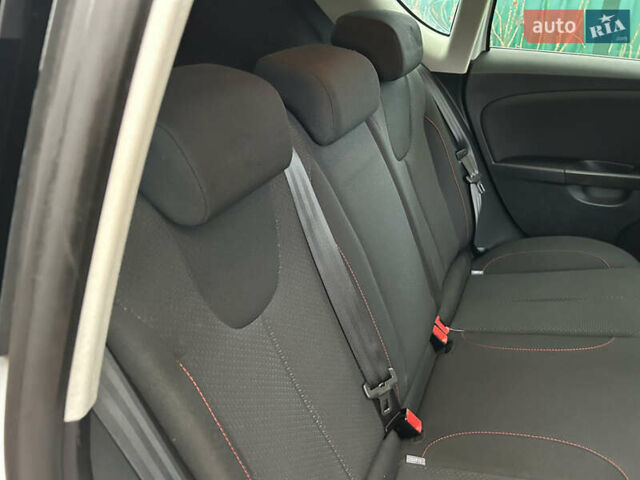 Белый Сеат Леон, объемом двигателя 1.8 л и пробегом 153 тыс. км за 9000 $, фото 53 на Automoto.ua