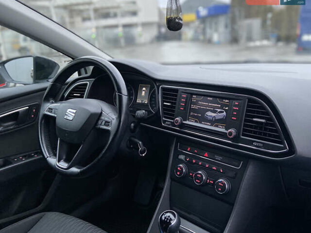 Сеат Леон 2012 в Луцке на Automoto.ua Белый Сеат Леон, объемом двигателя 1.4 л и пробегом 282 тыс. км за 7500 $, фото 10 на Automoto.ua