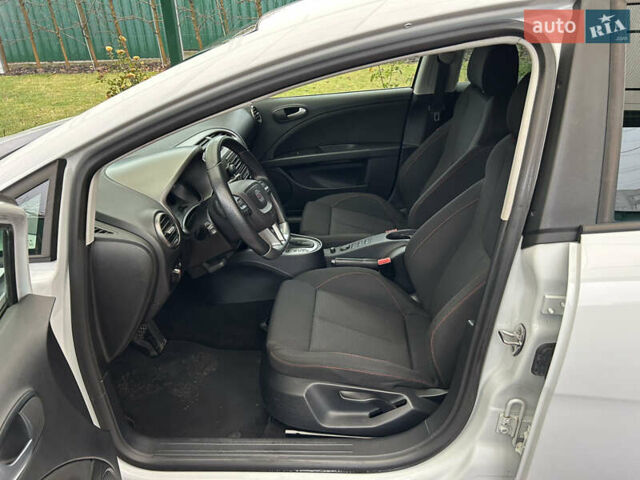 Белый Сеат Леон, объемом двигателя 1.8 л и пробегом 153 тыс. км за 9000 $, фото 18 на Automoto.ua