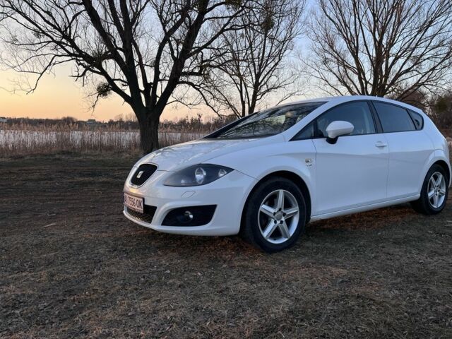 Белый Сеат Леон, объемом двигателя 1.2 л и пробегом 194 тыс. км за 5899 $, фото 5 на Automoto.ua