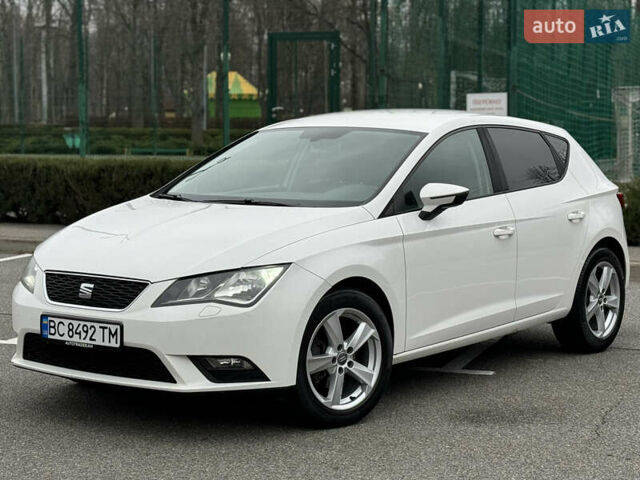 Белый Сеат Леон, объемом двигателя 1.6 л и пробегом 180 тыс. км за 9999 $, фото 2 на Automoto.ua