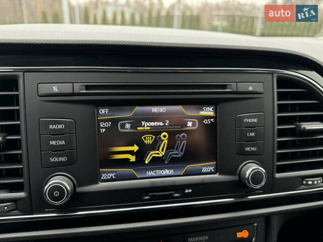 Белый Сеат Леон, объемом двигателя 1.6 л и пробегом 180 тыс. км за 9999 $, фото 67 на Automoto.ua