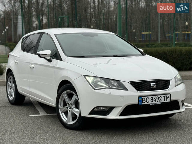 Белый Сеат Леон, объемом двигателя 1.6 л и пробегом 180 тыс. км за 9999 $, фото 4 на Automoto.ua