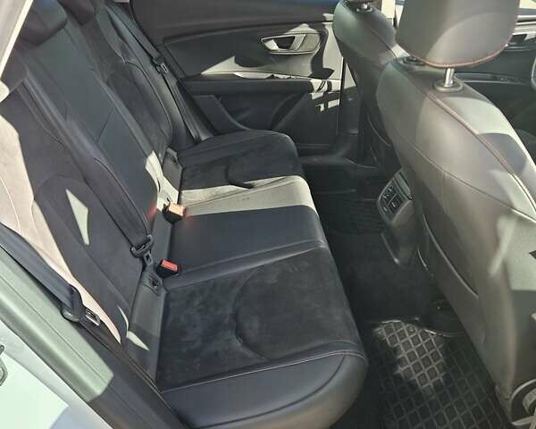 Сеат Леон 2013 в Черкассах на Automoto.ua Белый Сеат Леон, объемом двигателя 1.8 л и пробегом 134 тыс. км за 13400 $, фото 16 на Automoto.ua