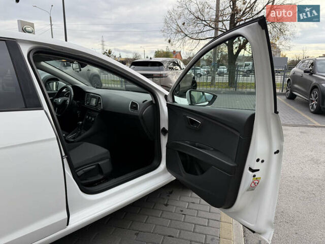 Білий Сеат Leon, об'ємом двигуна 1.6 л та пробігом 180 тис. км за 10700 $, фото 23 на Automoto.ua