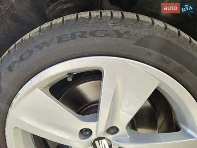 Сеат Леон 2013 в Черкассах на Automoto.ua Белый Сеат Леон, объемом двигателя 1.8 л и пробегом 134 тыс. км за 13400 $, фото 28 на Automoto.ua