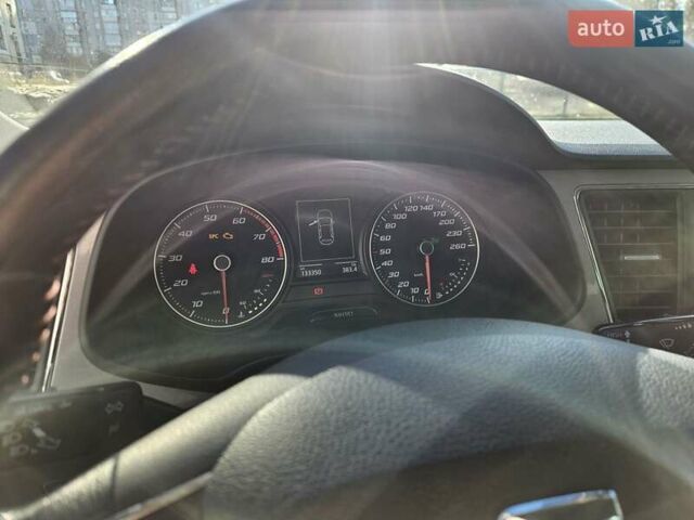 Сеат Леон 2013 в Черкассах на Automoto.ua Белый Сеат Леон, объемом двигателя 1.8 л и пробегом 134 тыс. км за 13400 $, фото 13 на Automoto.ua