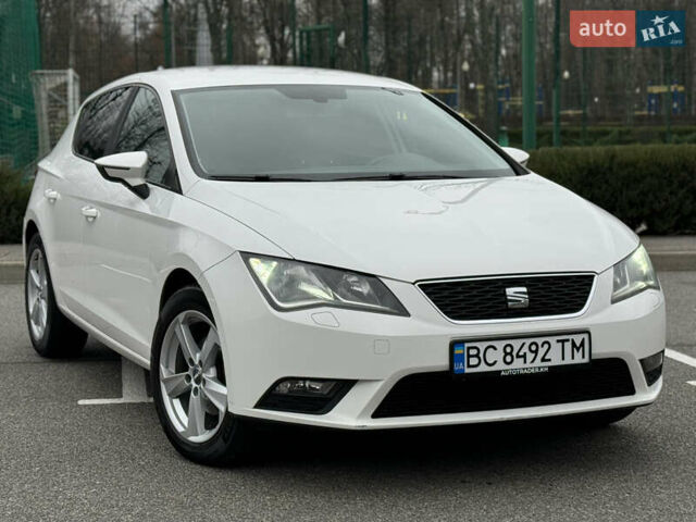 Белый Сеат Леон, объемом двигателя 1.6 л и пробегом 180 тыс. км за 9999 $, фото 3 на Automoto.ua