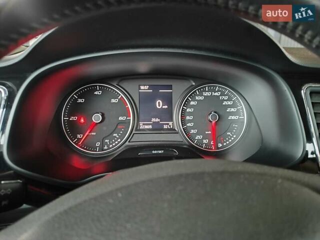 Белый Сеат Леон, объемом двигателя 1.6 л и пробегом 223 тыс. км за 10350 $, фото 41 на Automoto.ua