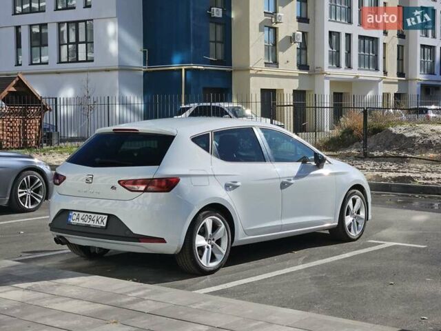 Сеат Леон 2013 в Черкассах на Automoto.ua Белый Сеат Леон, объемом двигателя 1.8 л и пробегом 134 тыс. км за 13400 $, фото 7 на Automoto.ua