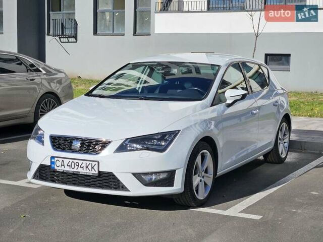 Сеат Леон 2013 в Черкассах на Automoto.ua Белый Сеат Леон, объемом двигателя 1.8 л и пробегом 134 тыс. км за 13400 $, фото 2 на Automoto.ua
