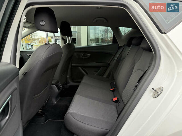 Білий Сеат Leon, об'ємом двигуна 1.6 л та пробігом 180 тис. км за 10700 $, фото 17 на Automoto.ua