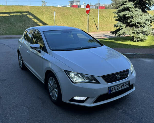 Белый Сеат Леон, объемом двигателя 1.6 л и пробегом 228 тыс. км за 9900 $, фото 27 на Automoto.ua