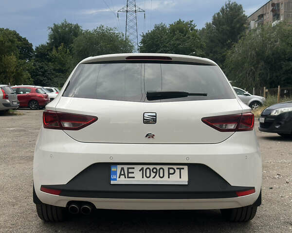 Белый Сеат Леон, объемом двигателя 1.8 л и пробегом 173 тыс. км за 13000 $, фото 3 на Automoto.ua