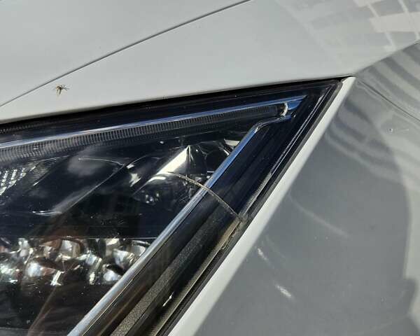 Сеат Леон 2013 в Черкассах на Automoto.ua Белый Сеат Леон, объемом двигателя 1.8 л и пробегом 134 тыс. км за 13400 $, фото 26 на Automoto.ua