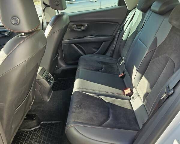 Сеат Леон 2013 в Черкассах на Automoto.ua Белый Сеат Леон, объемом двигателя 1.8 л и пробегом 134 тыс. км за 13400 $, фото 15 на Automoto.ua