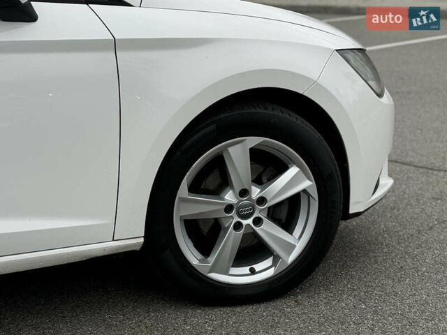 Білий Сеат Leon, об'ємом двигуна 1.6 л та пробігом 180 тис. км за 10499 $, фото 37 на Automoto.ua