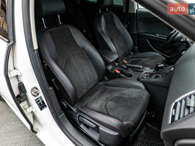 Белый Сеат Леон, объемом двигателя 1.8 л и пробегом 223 тыс. км за 10650 $, фото 18 на Automoto.ua