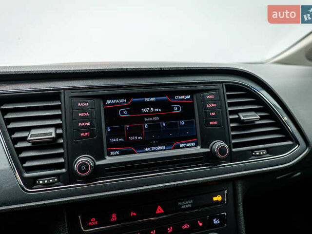 Белый Сеат Леон, объемом двигателя 1.8 л и пробегом 223 тыс. км за 10650 $, фото 15 на Automoto.ua