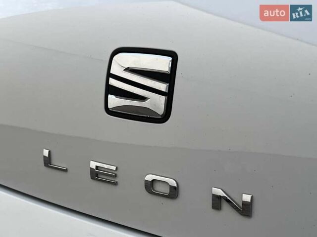 Белый Сеат Леон, объемом двигателя 1.4 л и пробегом 190 тыс. км за 15499 $, фото 45 на Automoto.ua